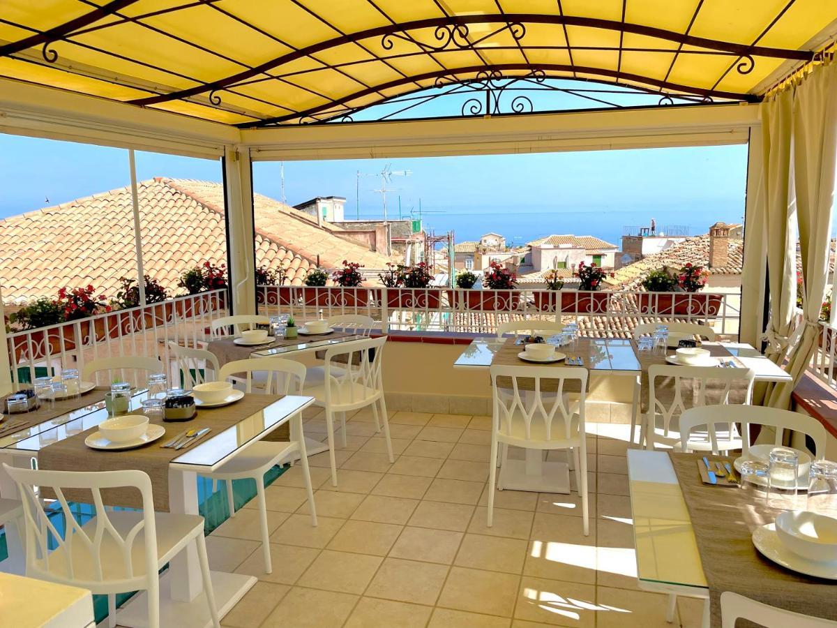 مبيت وإفطار تروبيا Residenza Il Barone المظهر الخارجي الصورة